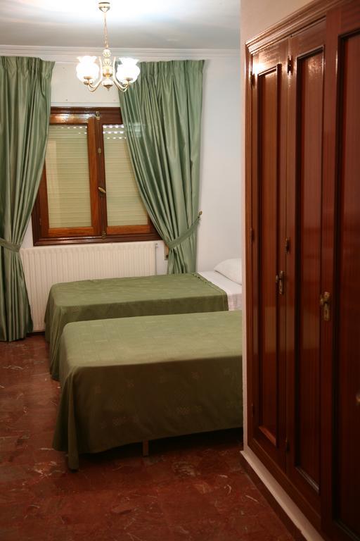 Hostal Santa Barbara Socuéllamos Dış mekan fotoğraf
